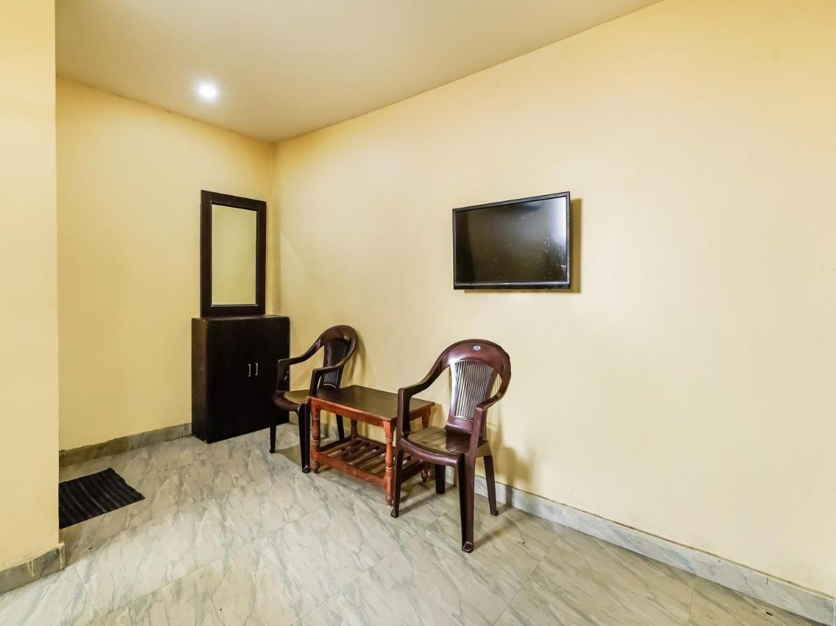 Rājahmundry Oyo 84039 Tirumala Grand المظهر الخارجي الصورة