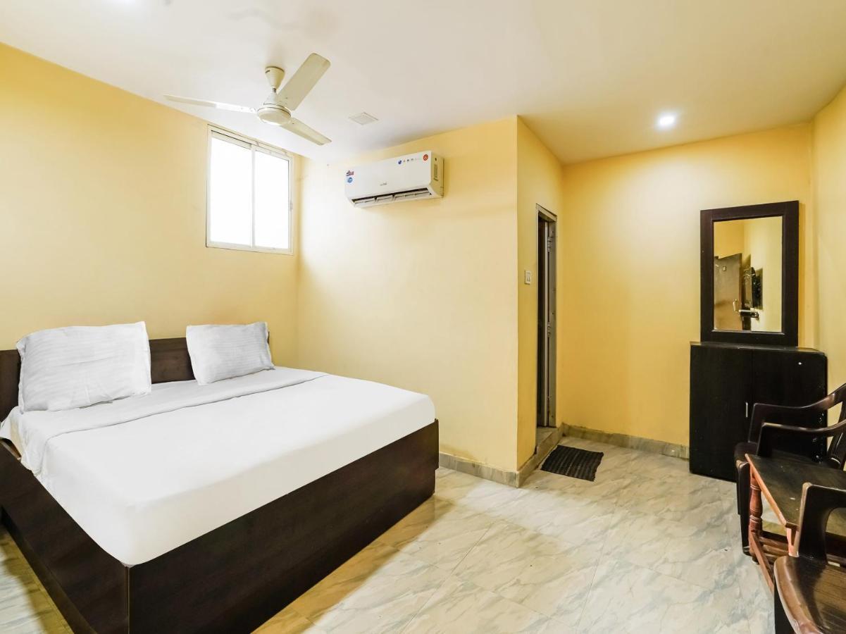 Rājahmundry Oyo 84039 Tirumala Grand المظهر الخارجي الصورة